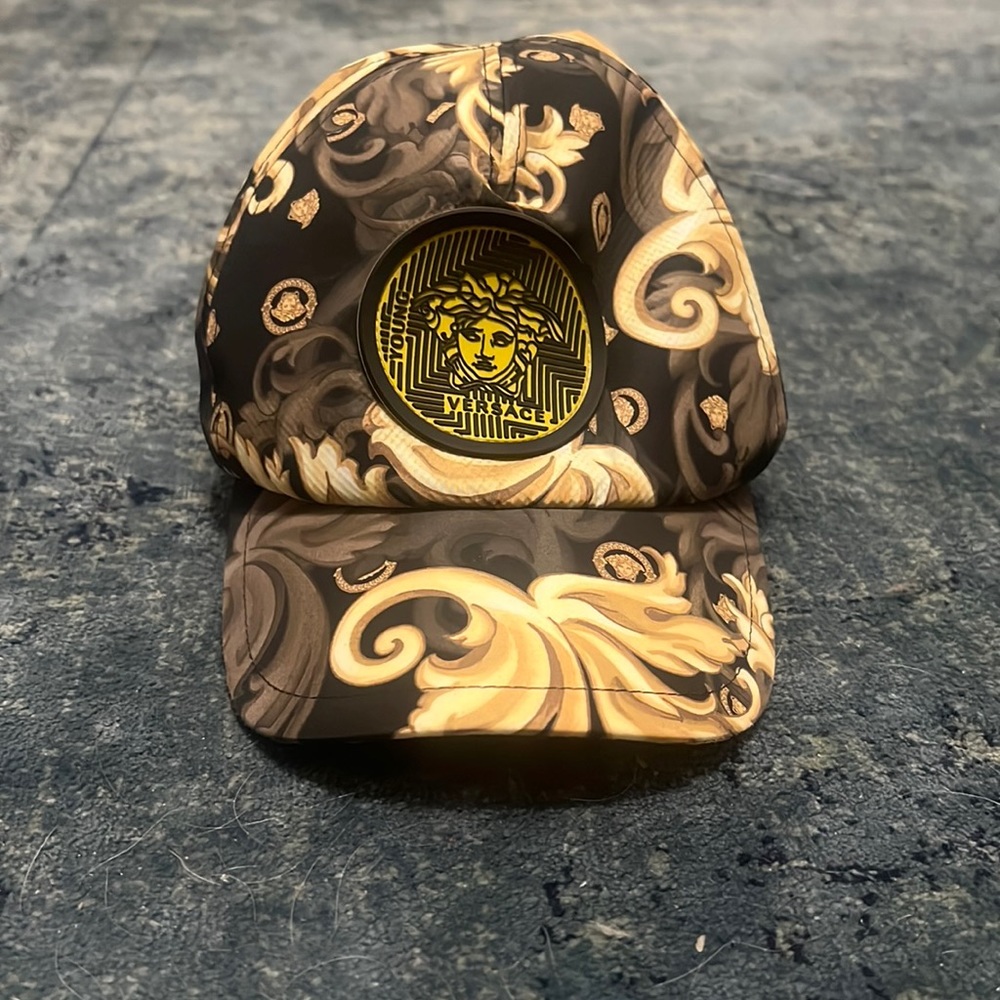 Young Versace boys cap